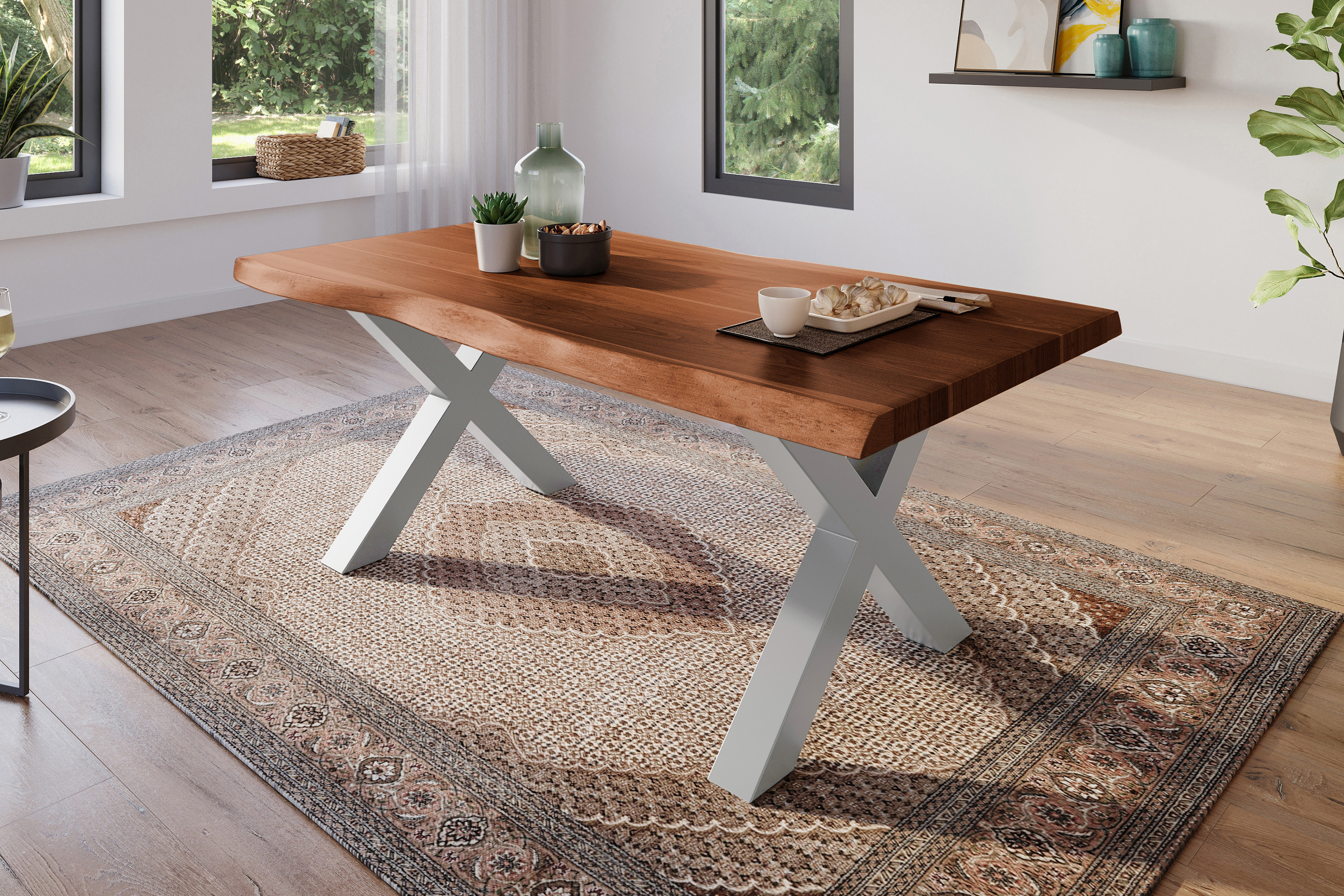 Baumkantentisch ATLAS 160 / Akazie nussbaumfarben / 160x85 / X-Gestell Silber